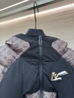 Louis Vuitton thermal color-changing jacquard down jacket - Image 3