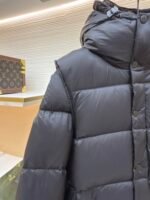 Burberry hooded down jacket with detachable sleeves - Image 7