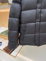 Burberry hooded down jacket with detachable sleeves - Image 6