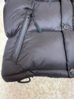 Burberry hooded down jacket with detachable sleeves - Image 15