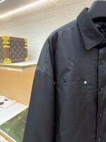 Prada triangle logo padded jacket - Image 4