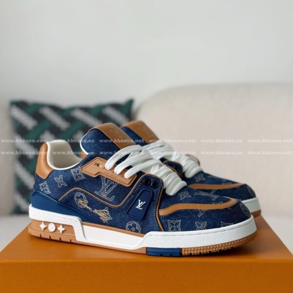 LOUIS VUITTON TRAINER SNEAKERS