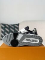 LOUIS VUITTON TRAINER SNEAKERS - Image 11