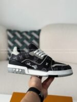 LOUIS VUITTON TRAINER SNEAKERS - Image 10