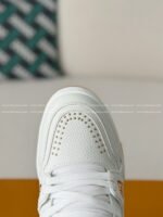 LOUIS VUITTON TRAINER SNEAKERS - Image 9