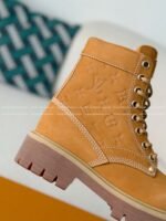 LOUIS VUITTON RANGER LEATHER ANKLE BOOTS - Image 7