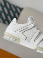 LOUIS VUITTON TRAINER SNEAKERS - Image 12