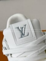 LOUIS VUITTON TRAINER SNEAKERS - Image 10