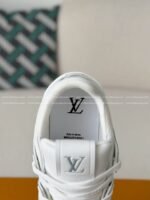LOUIS VUITTON TRAINER SNEAKERS - Image 9