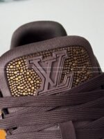 LOUIS VUITTON TRAINER SNEAKERS - Image 6