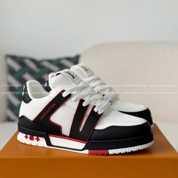 LOUIS VUITTON TRAINER SNEAKERS