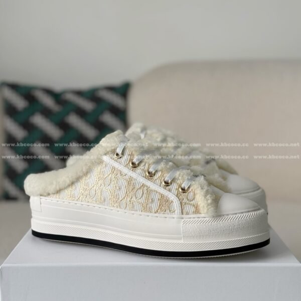 Dior Walk'n Thick-Soled Toe-Covered Slippers