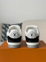 LOUIS VUITTON TRAINER SNEAKERS - Image 3