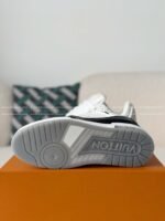 LOUIS VUITTON TRAINER SNEAKERS - Image 12