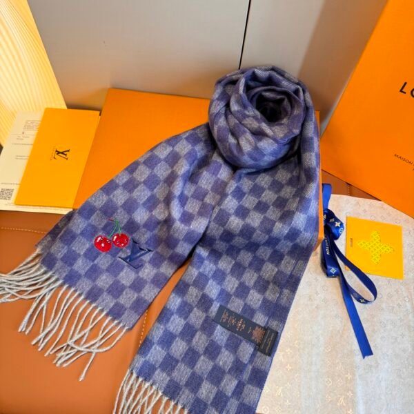 Louis Vuitton New Cashmere Cherry Scarf / Specification Size: 30*180cm