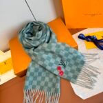 Louis Vuitton New Cashmere Cherry Scarf / Specification Size: 30*180cm - Image 4