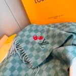 Louis Vuitton New Cashmere Cherry Scarf / Specification Size: 30*180cm - Image 6