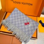 Louis Vuitton New Cashmere Cherry Scarf / Specification Size: 30*180cm - Image 10