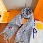 Louis Vuitton New Cashmere Cherry Scarf / Specification Size: 30*180cm