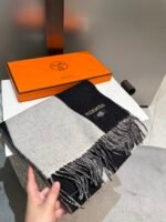 Hermès double-faced cashmere shawl / Specification size: 32*210cm - Image 2