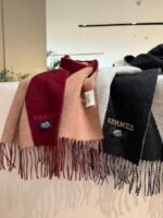 Hermès double-faced cashmere shawl / Specification size: 32*210cm - Image 2