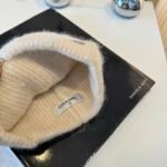 Chanel new wool hat, 100% wool - Image 5