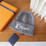 Louis Vuitton 2025 Autumn/Winter New Wool Hat - Image 6