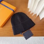 Louis Vuitton 2025 Autumn/Winter New Wool Hat - Image 5