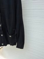 Chanel backpack button knitted cardigan - Image 7