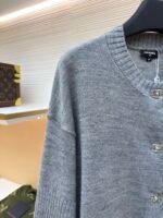 Chanel backpack button knitted cardigan - Image 4