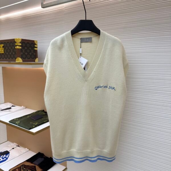 Dior lettering embroidered sleeveless sweater vest