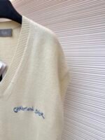 Dior lettering embroidered sleeveless sweater vest - Image 16