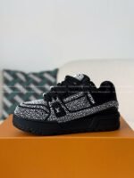 LOUIS VUITTON TRAINER SNEAKERS - Image 13