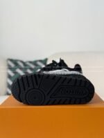 LOUIS VUITTON TRAINER SNEAKERS - Image 12