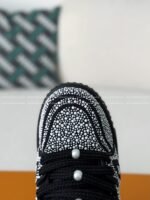 LOUIS VUITTON TRAINER SNEAKERS - Image 9