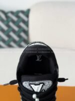 LOUIS VUITTON TRAINER SNEAKERS - Image 8