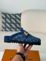 LOUIS VUITTON SANDALS - Image 12