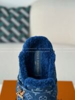 LOUIS VUITTON SANDALS - Image 10