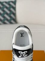 LOUIS VUITTON TRAINER SNEAKERS - Image 8