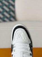 LOUIS VUITTON TRAINER SNEAKERS - Image 7