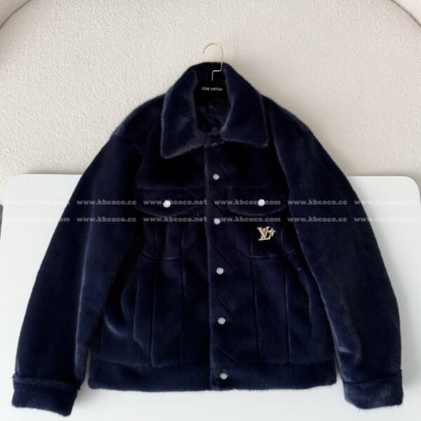 Louis Vuitton x Nigo Joint Model FW25 Single-Breasted Fur Coat