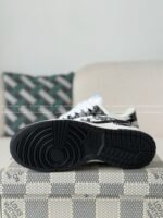 Louis Vuitton x Nike Dunk Casual Sneakers - Image 11