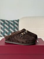 Gucci Toe-Covering Slippers