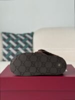 Gucci Toe-Covering Slippers - Image 9