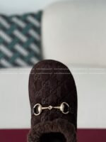 Gucci Toe-Covering Slippers - Image 5