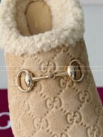 Gucci Toe-Covering Slippers - Image 11