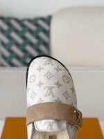 LOUIS VUITTON SANDALS - Image 6