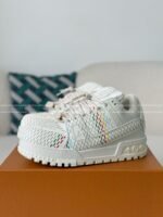 LOUIS VUITTON TRAINER SNEAKERS - Image 2