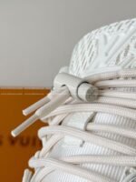 LOUIS VUITTON TRAINER SNEAKERS - Image 6