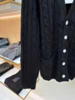 Celine cable knit cashmere cardigan - Image 17